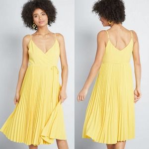 Modcloth Effortless Presence Yellow Midi Dress NEW